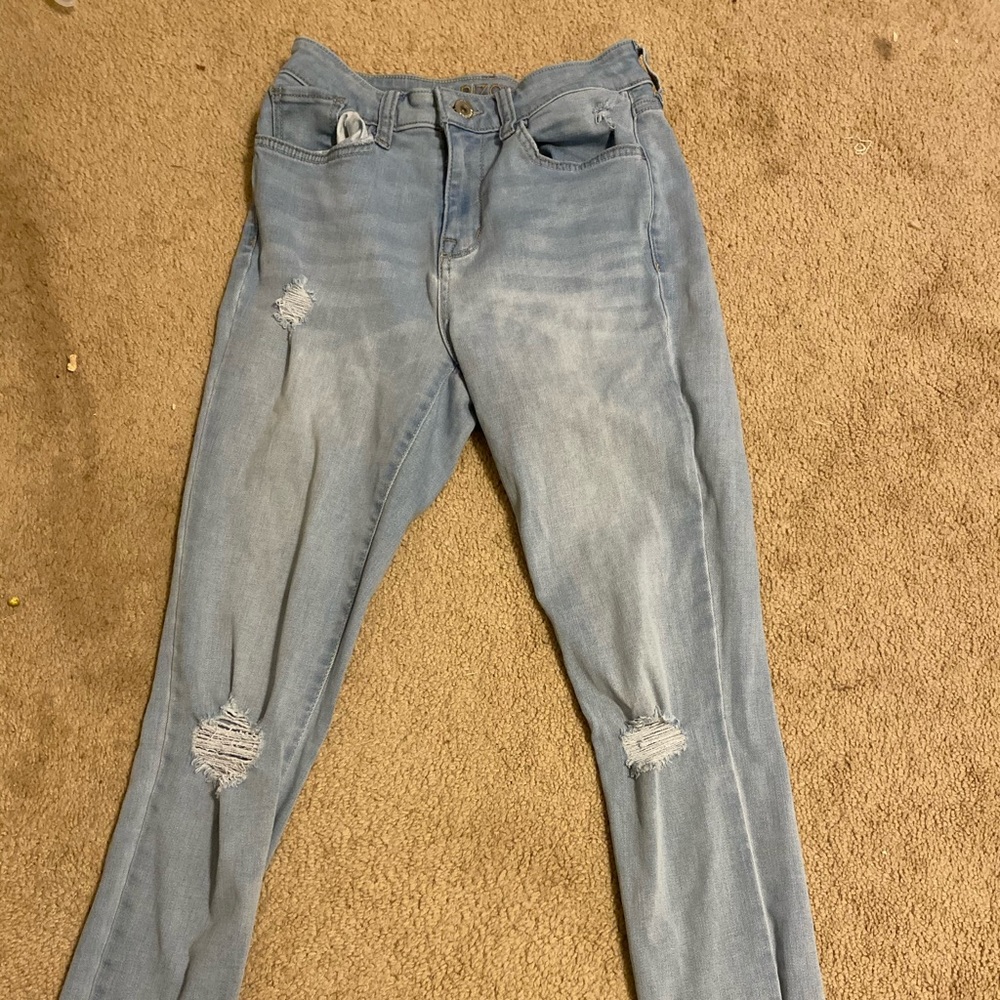 Arizona Jean Company light blue skinny jeans
